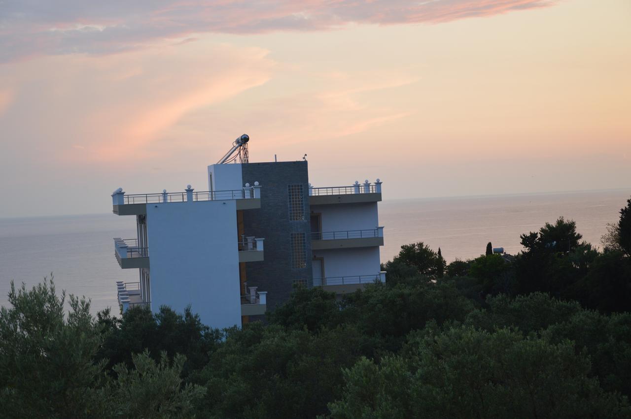 Mihalis Apartments Himare Ngoại thất bức ảnh