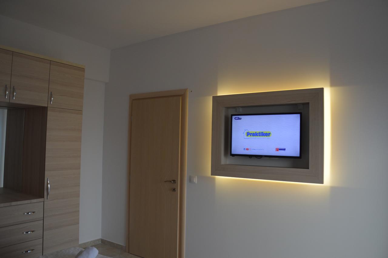 Mihalis Apartments Himare Ngoại thất bức ảnh