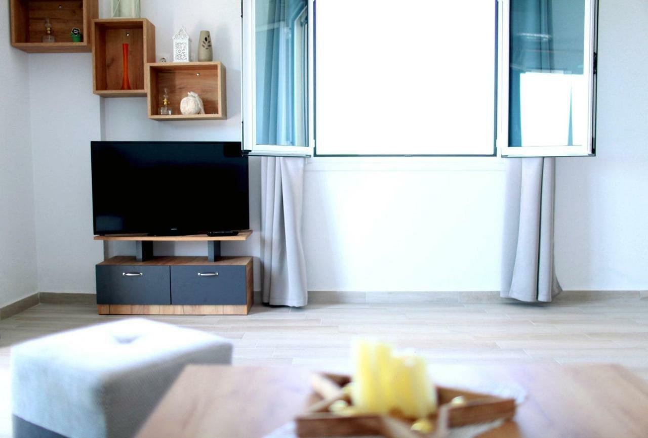 Mihalis Apartments Himare Ngoại thất bức ảnh