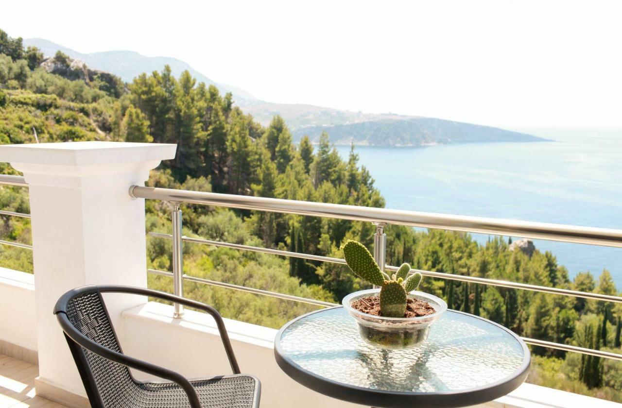 Mihalis Apartments Himare Ngoại thất bức ảnh
