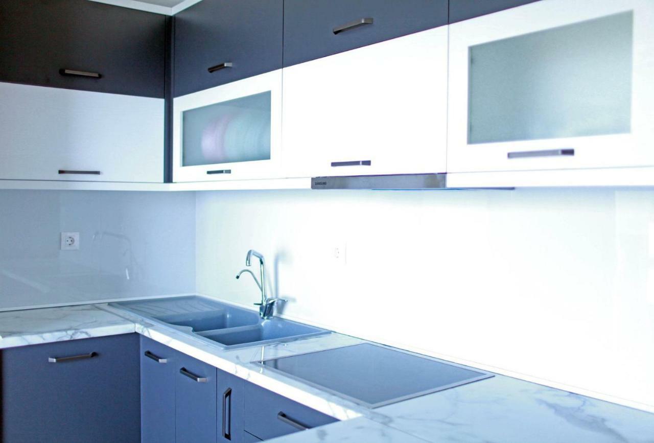 Mihalis Apartments Himare Ngoại thất bức ảnh