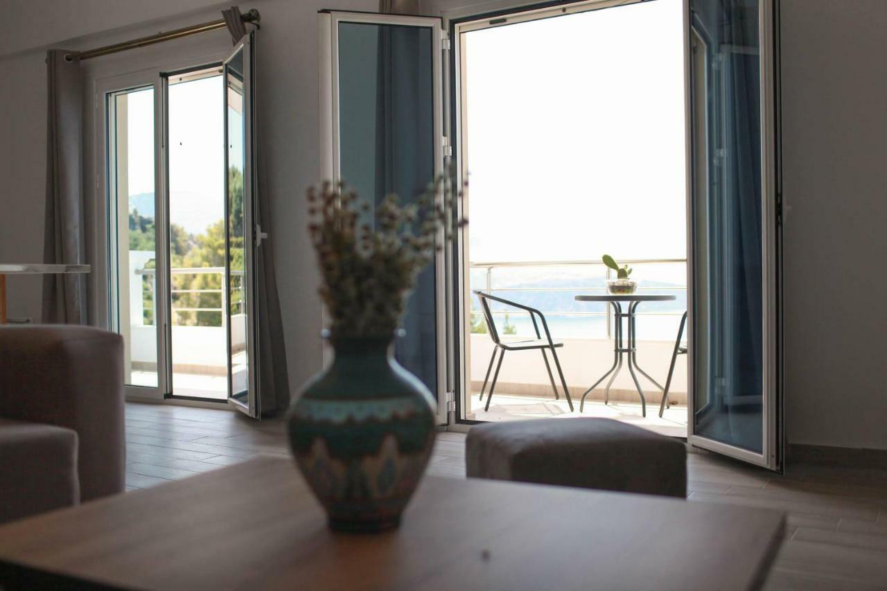 Mihalis Apartments Himare Ngoại thất bức ảnh