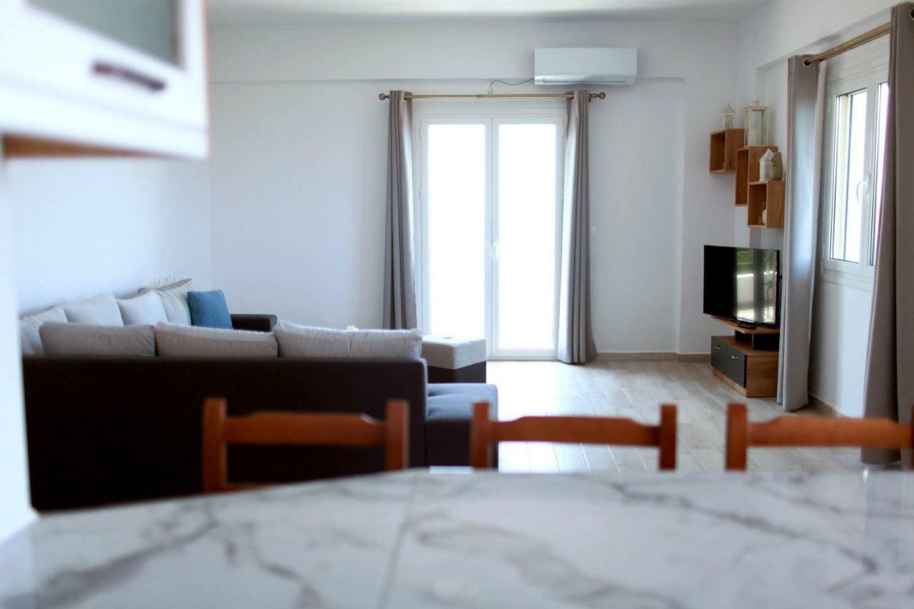 Mihalis Apartments Himare Ngoại thất bức ảnh